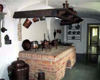 Reconstructed kitchen (late eighteenth century) Uphagen Museum (photo by Katherine Goodman)